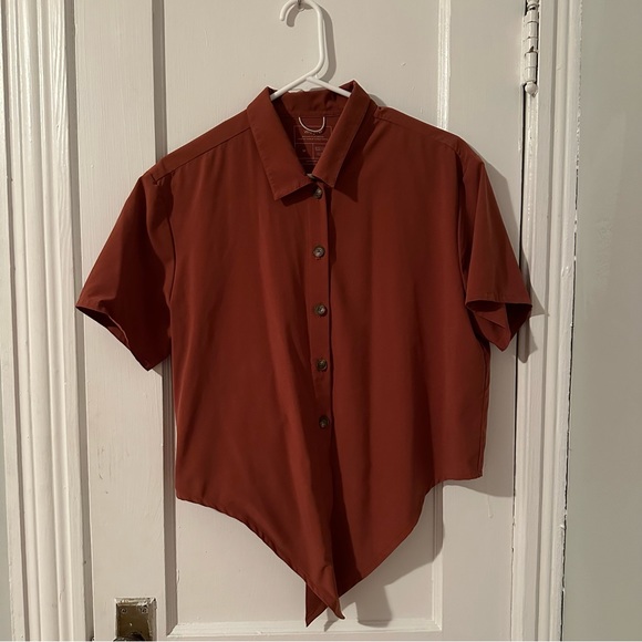 Wayre Button Up Crop in Clay - Picture 2 of 9